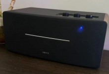 音质强悍的木质音箱，二手190元，支持蓝牙和AUX连接